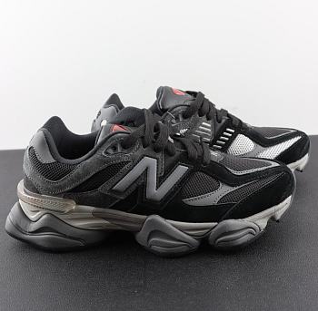 NwBlnc 9060 Black Castlerock Grey