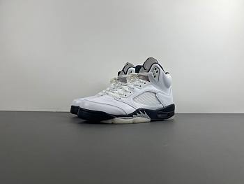 Jordan 5 Retro Reverse Metallic DD0587-110