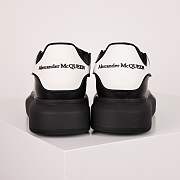 Alxndr McQN Oversized Black White Tab - 5