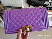 Channe1 Caviar Quilted Medium Boy Flap Purple 24.5cm - 1