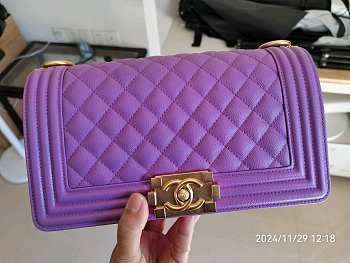 Channe1 Caviar Quilted Medium Boy Flap Purple 24.5cm