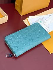 L0UlS VUlTT0N green wallet M1414 - 5