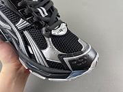 Balenciaga Runner Black Silver 772774 W3RNY 0322 - 3