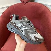 LV sneaker 2025011005 - 6