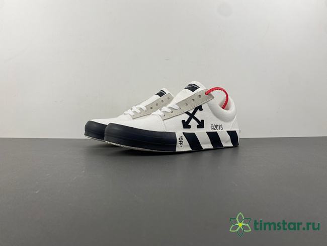 Off-White c/o Virgil Abloh Vulc Low Top black and white - 1