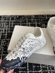 Maison Margiela Replica White and black sneaker - 2