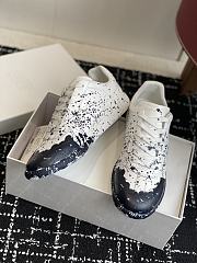 Maison Margiela Replica White and black sneaker - 5