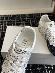 Maison Margiela Replica White and black sneaker - 6