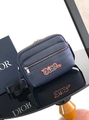 Dioor AND KAWS bumbag 2ESWS034OYY_H95844 bule