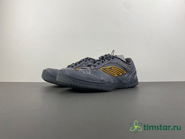 Balenciaga 18 841765 WCURB 1180 - 1