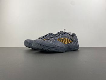 Balenciaga 18 841765 WCURB 1180