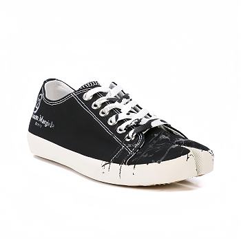 Maison Margiela Tabi black 