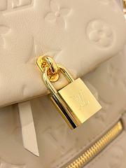 LV Coussin Backpack 26*21*10CM - 3