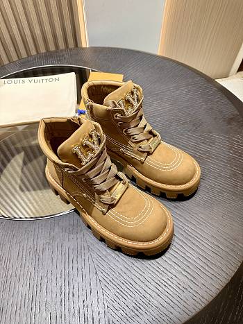 LV boots 10