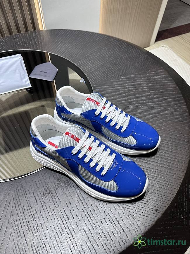 Prada America's Cup blue 10 - 1
