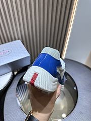 Prada America's Cup blue 10 - 6