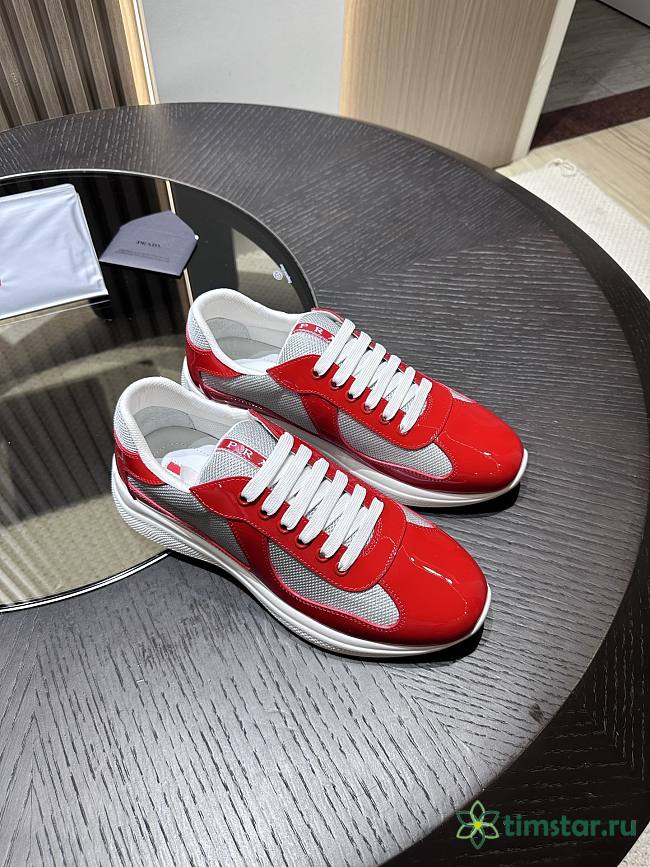 Prada America's Cup red 16 - 1