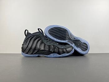 Nike Air Foamposite One “Carbon Fiber” HF2902-002