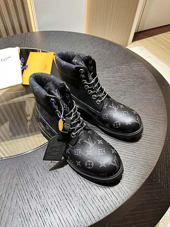 LV boots 19