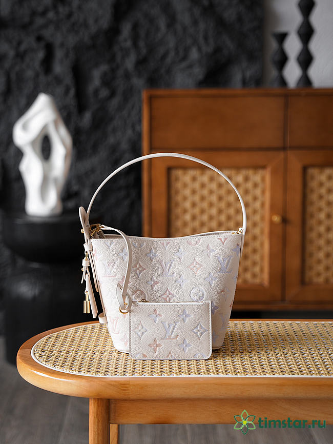 LV ALL IN BB Monogram 18*12*16cm bag - 1