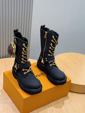 LV X Timberland boots 23