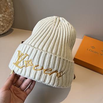 LV hat 07