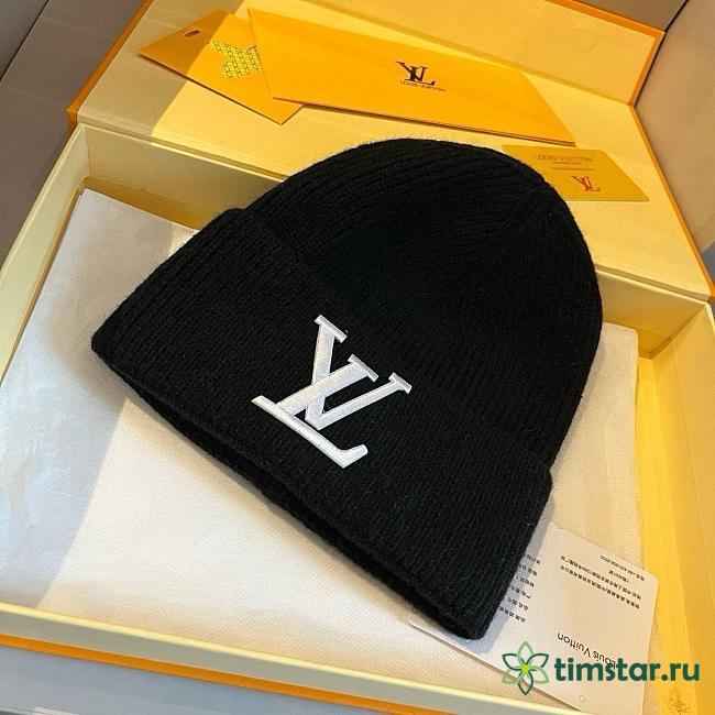 LV hat 16 - 1