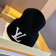 LV hat 16 - 5
