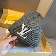 LV hat 17 - 4