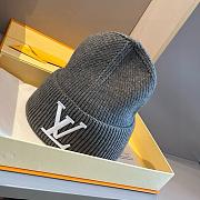 LV hat 17 - 3