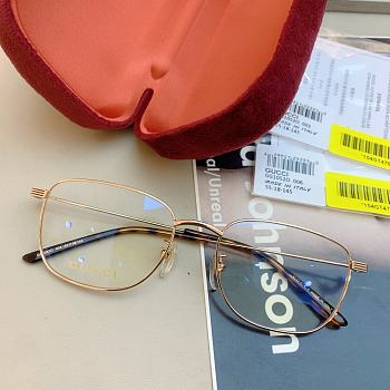 CUCCI Sunglasses 1052O