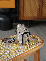 LV Pochette Metis 13.5*6*21.5CM  - 4