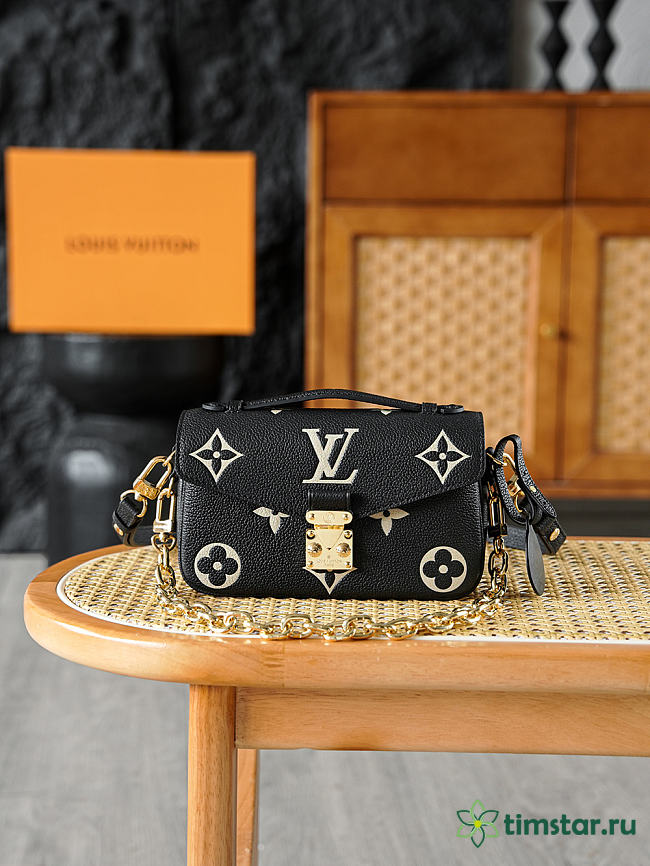 LV Pochette Metis black 13.5*6*21.5CM - 1