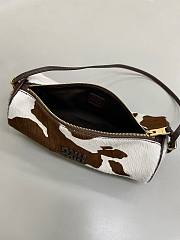 Miumiu crossbody bag 9*22*9CM - 2