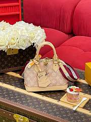 LV Grace Coddington bag 17.5*11.5*23.5CM - 1