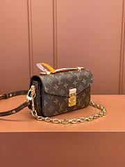  Louis Vuitton POCHETTE MÉTIS EAST WEST High-quality bag dark brown 21.5*13.5*6cm - 3