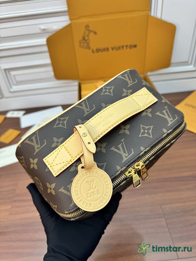 LV wallet 24*13*13CM - 1