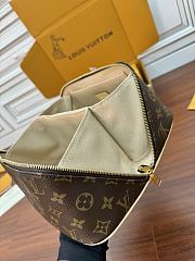 LV wallet 24*13*13CM - 2