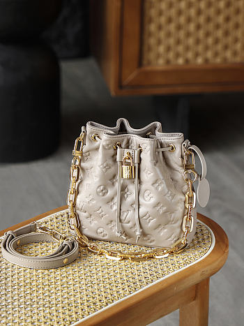 LV COUSSIN BUCKET pink High-quality bag 20*10*20CM