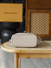 LV COUSSIN BUCKET pink High-quality bag 20*10*20CM - 3