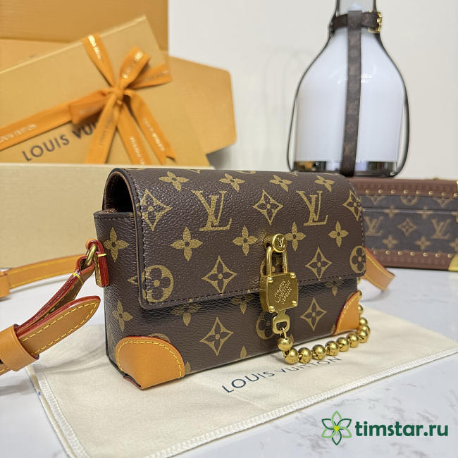 LV Steamer High-quality bag 18*6.5*11CM - 1