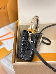 LV Capucines High-quality bag 21*13.6*8CM - 6