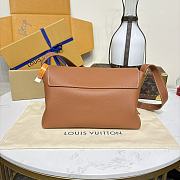 LV Low Key Messenger brown High-quality bag M13148 30*18*12CM - 2