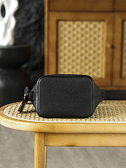 LV crossbody High-quality bag 18*12-*16CM - 2