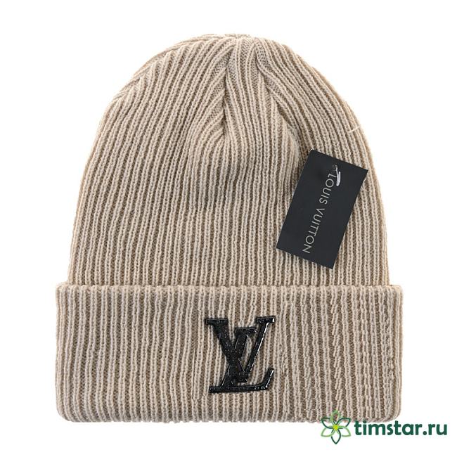Shopping over $300 send a LV hat - 1