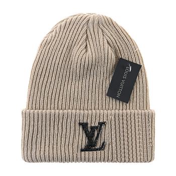 Shopping over $300 send a LV hat
