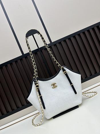 Chanel Maxi Shopping Bag 30x20x6cm KK02450