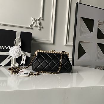 Chanel High quality 26C Pearl Evening Bag black AS5912 10×20×7cm