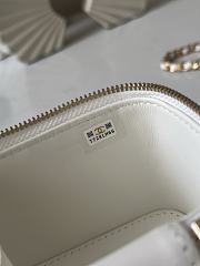 Chanel High quality 25S New Makeup Box Bag white 10.5x8.5x7cm - 5