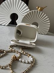 Chanel High quality 25S New Makeup Box Bag white 10.5x8.5x7cm - 3